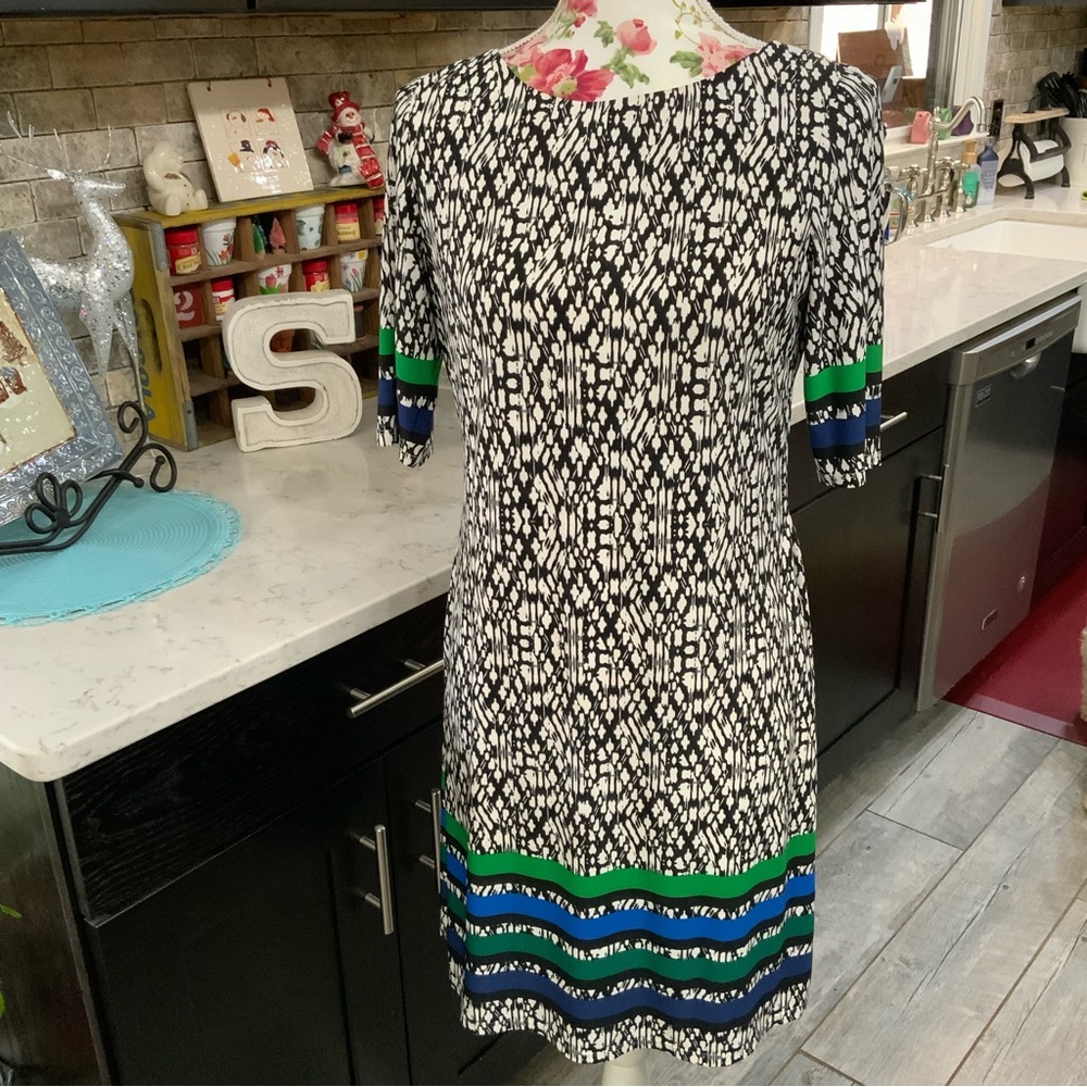 Eliza J Shift Dress 
Size 6 Stretch 
Black Blue Green Geometric Stripe